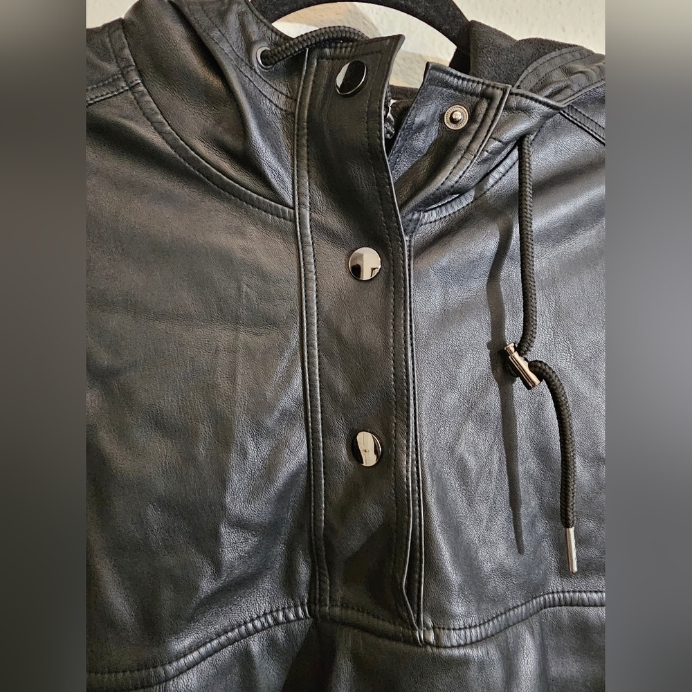 Topshop Hoodie Black Faux Leather 3-Snaps Pullover Pocket Drawcord - Picture 2 of 9